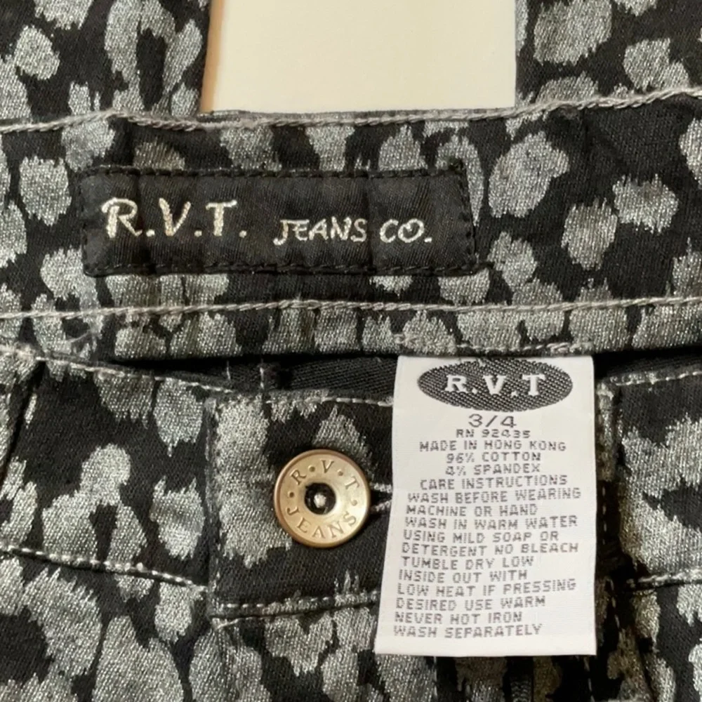 RVT Black Silver Metallic Leopard Hi Rise.  Size 3/4 - Picture 3 of 6